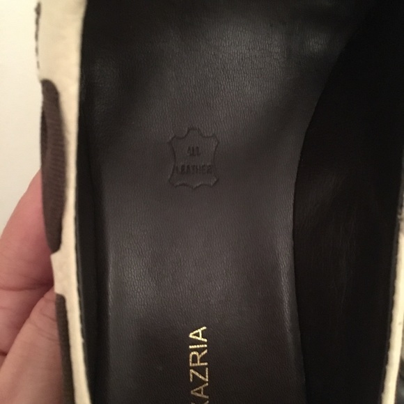 BCBG MAXAZRIA LEATHER PUMPS - Picture 8 of 8